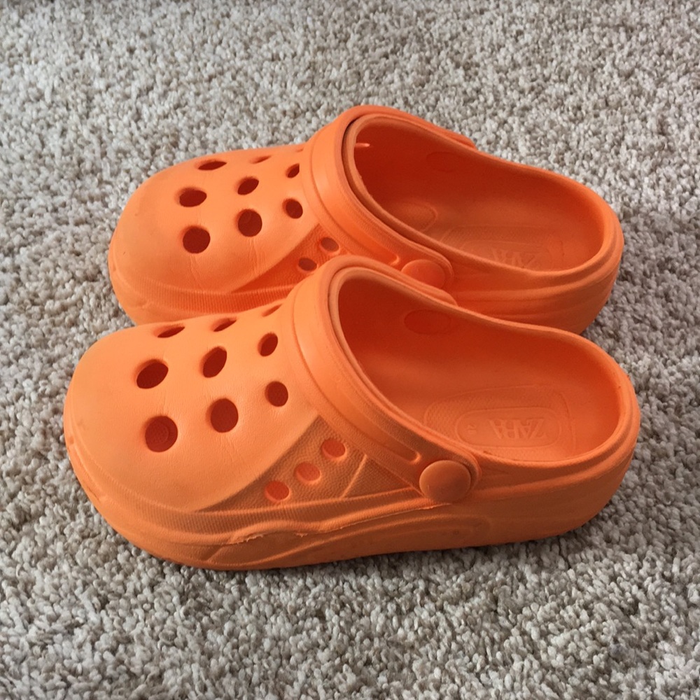 Zara Kids Clogs